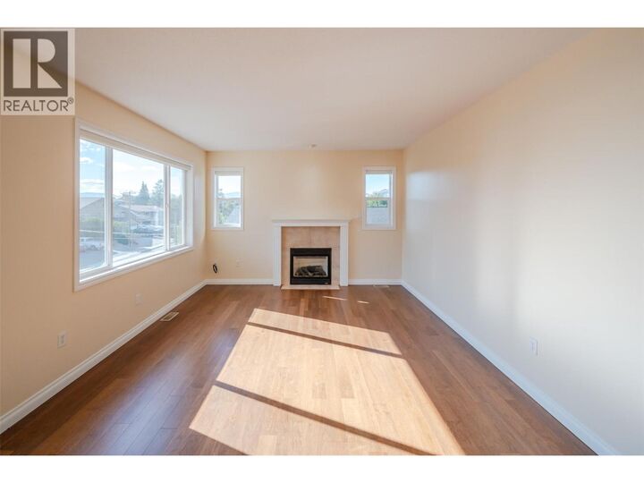 Property Photo: 5820 89th Street 301 BC V0H 1V1