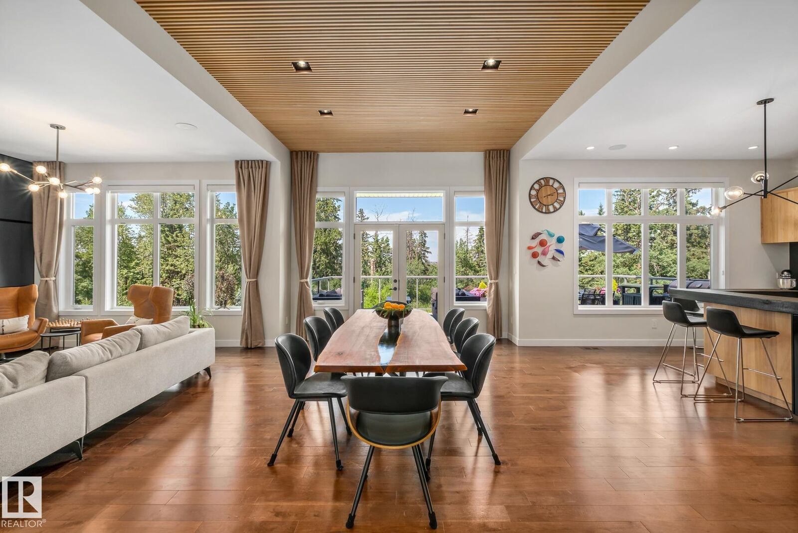 Property Photo: 699 Howatt Drive SW AB T6W 3K3