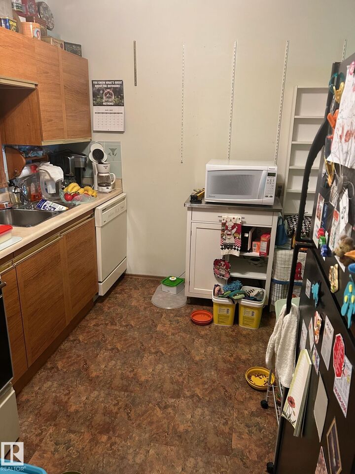 Property Photo: 10743 107 Street NW 401 AB T5H 2Y9