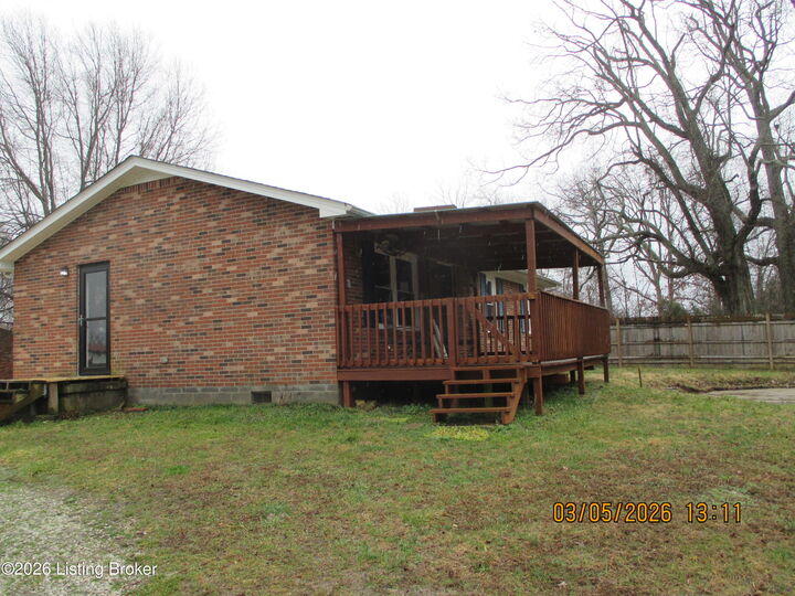Property Photo:  5560 New Shepherdsville Rd  KY 40013 