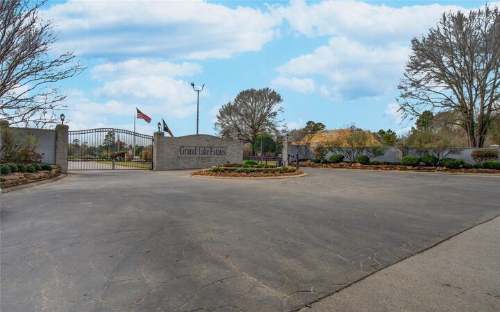 Property Photo:  11605 Kirstens Court  TX 77316 