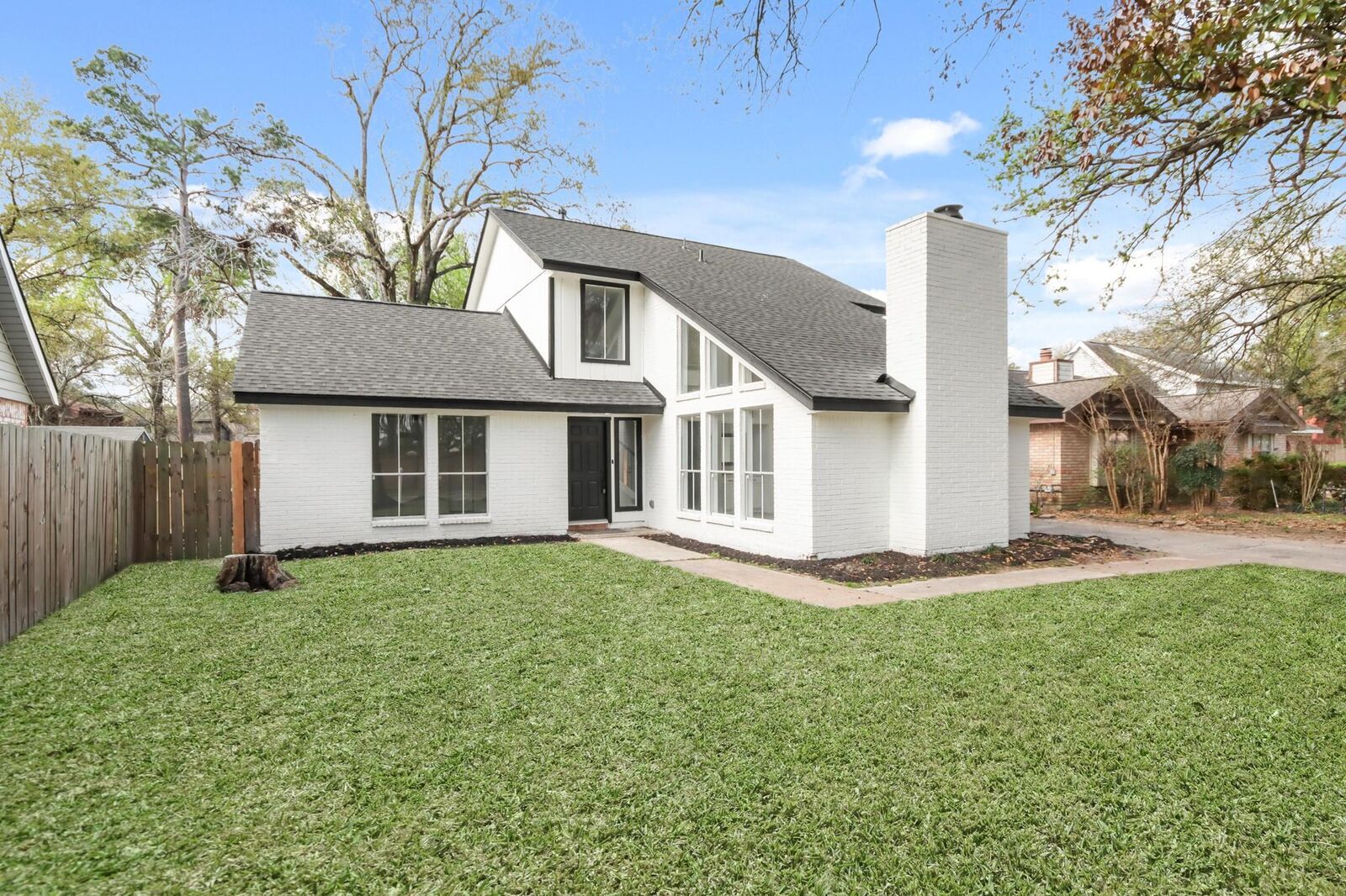 Property Photo: 19431 Enchanted Oaks Drive TX 77388