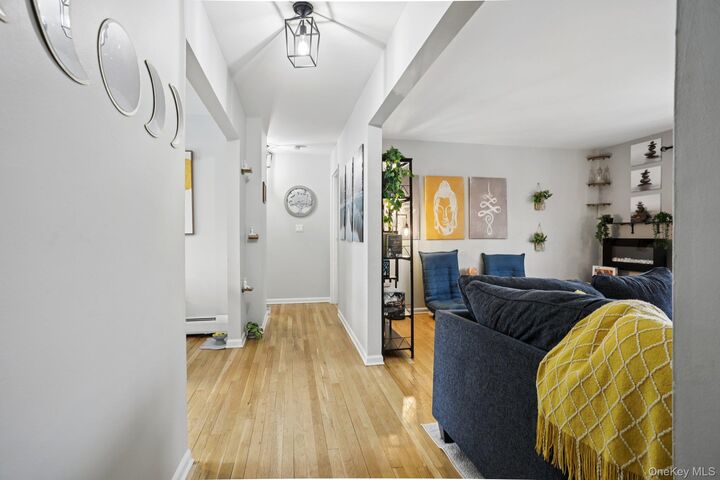 Property Photo:  9 Oxford Court 7908  NY 10901 