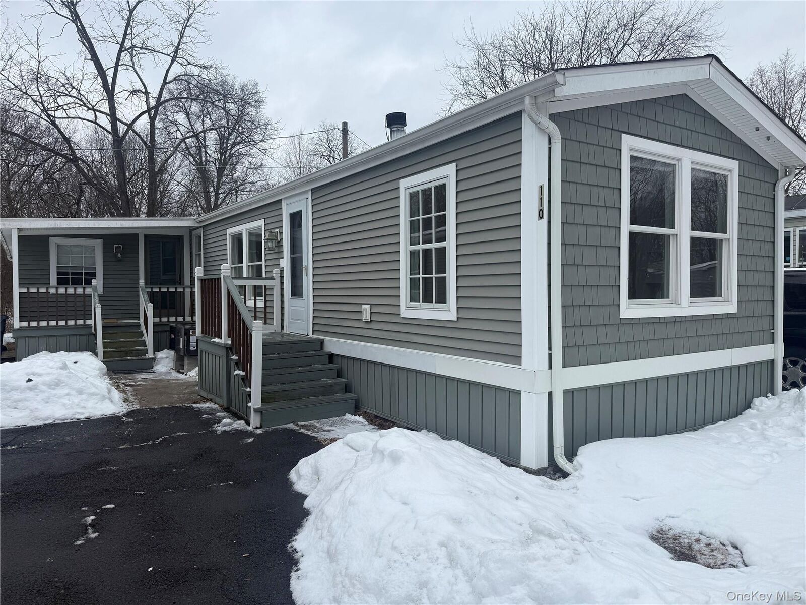 Property Photo:  110 Lewis Court  NY 10992 