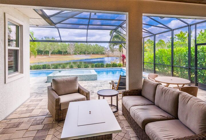 Property Photo:  15623 Leven Links Place  FL 34202 