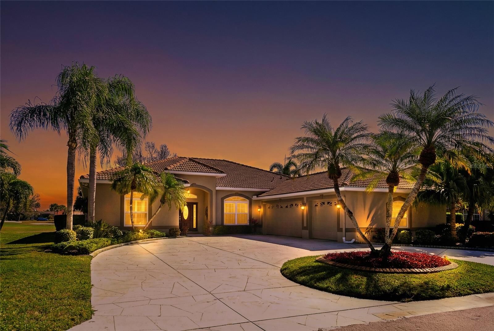 Property Photo:  951 Chickadee Drive  FL 34285 