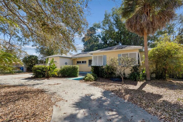 Property Photo:  2120 Coronada Way S  FL 33712 