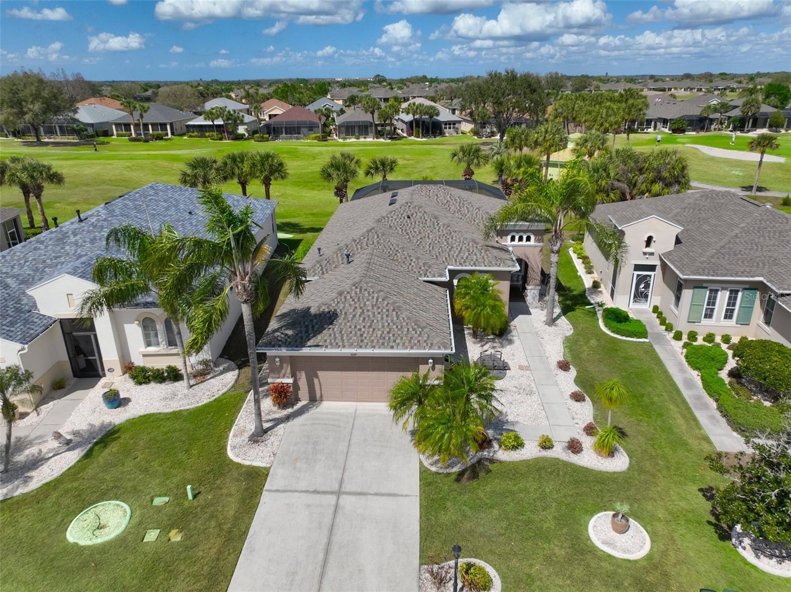 Property Photo: 1049 Regal Manor Way FL 33573