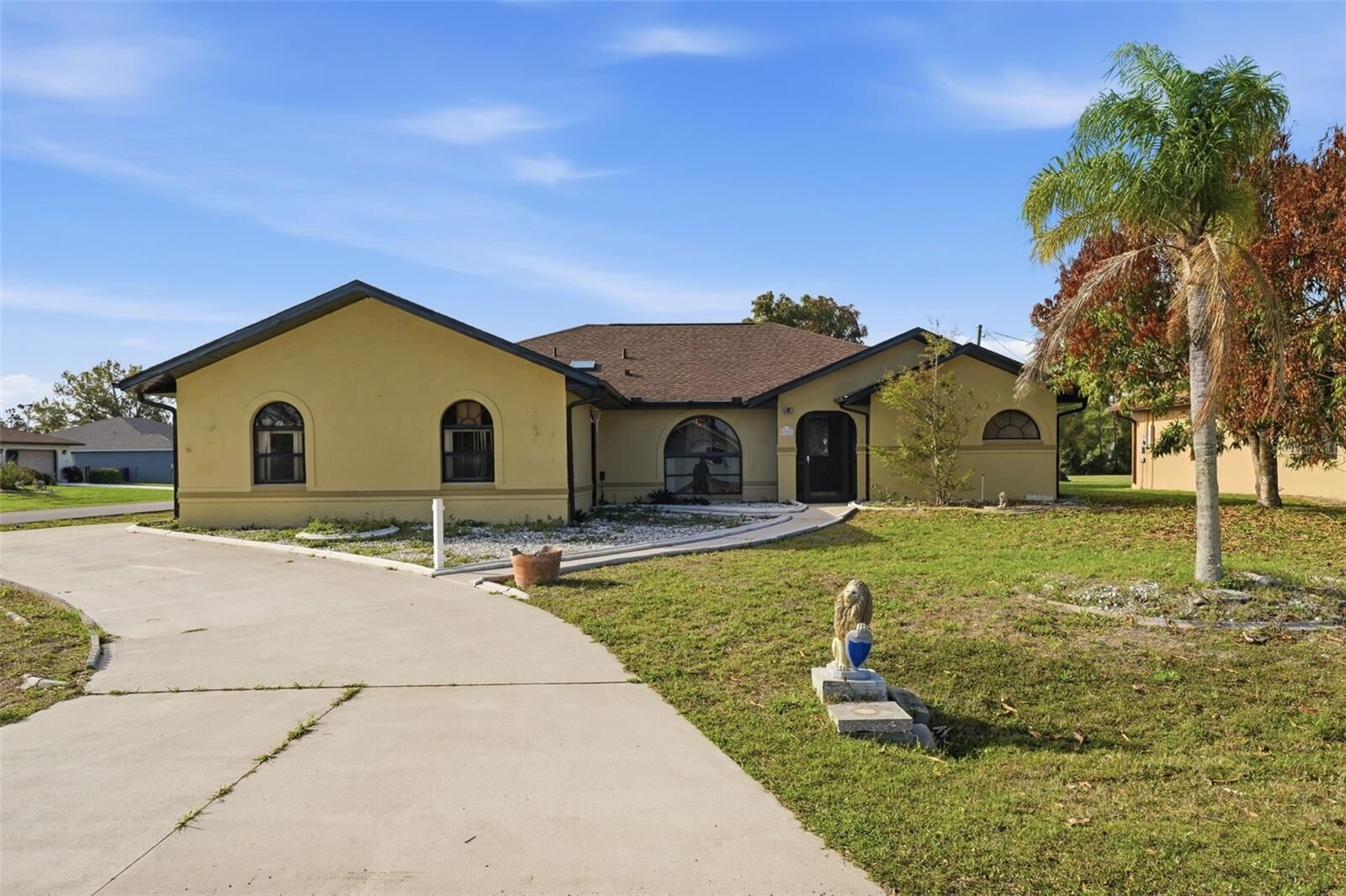 Property Photo:  21311 Gaylord Avenue  FL 33954 