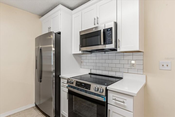 Property Photo:  2612 Grassy Point Drive 208  FL 32746 