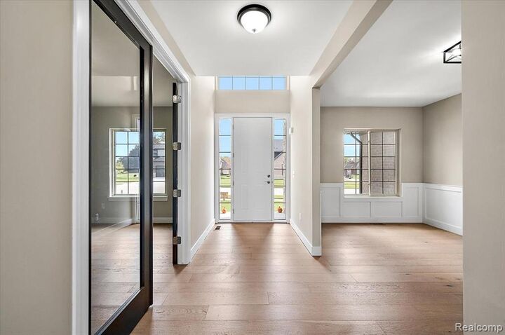 Property Photo:  50437 Mistwood Drive  MI 48042 