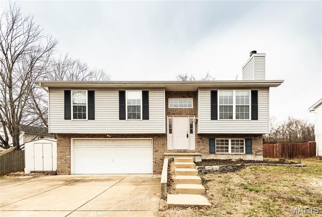 Property Photo:  1001 Parc Central Drive  MO 63028 