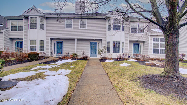 Property Photo:  104 Wellington Court  NJ 07726 
