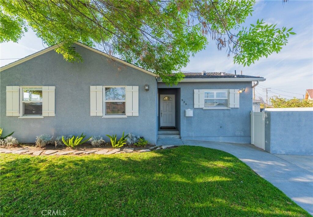 Property Photo:  939 Belson Street  CA 90502 