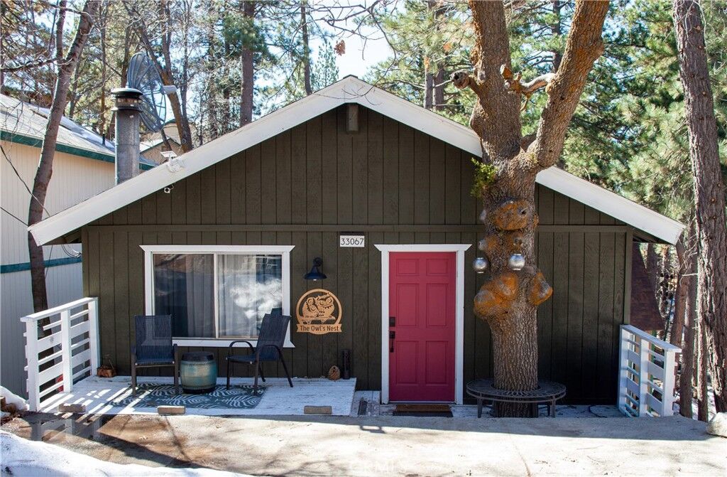 Property Photo:  33067 Robin  CA 92382 