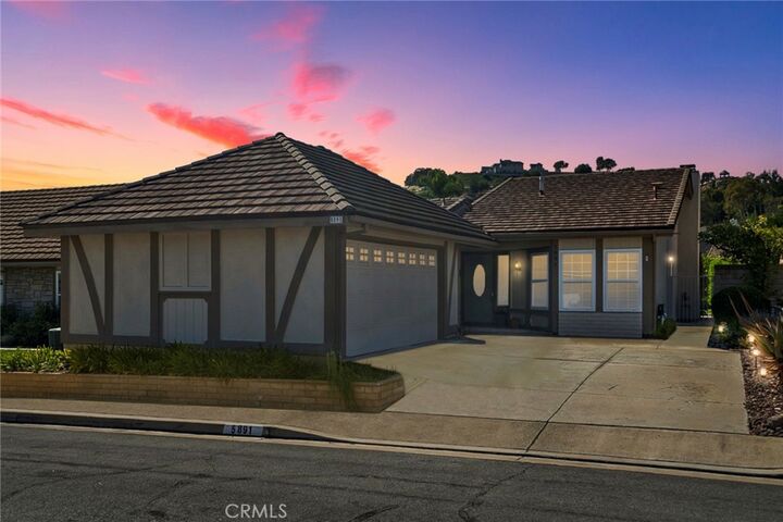 Property Photo:  5891 Via Santana  CA 92887 