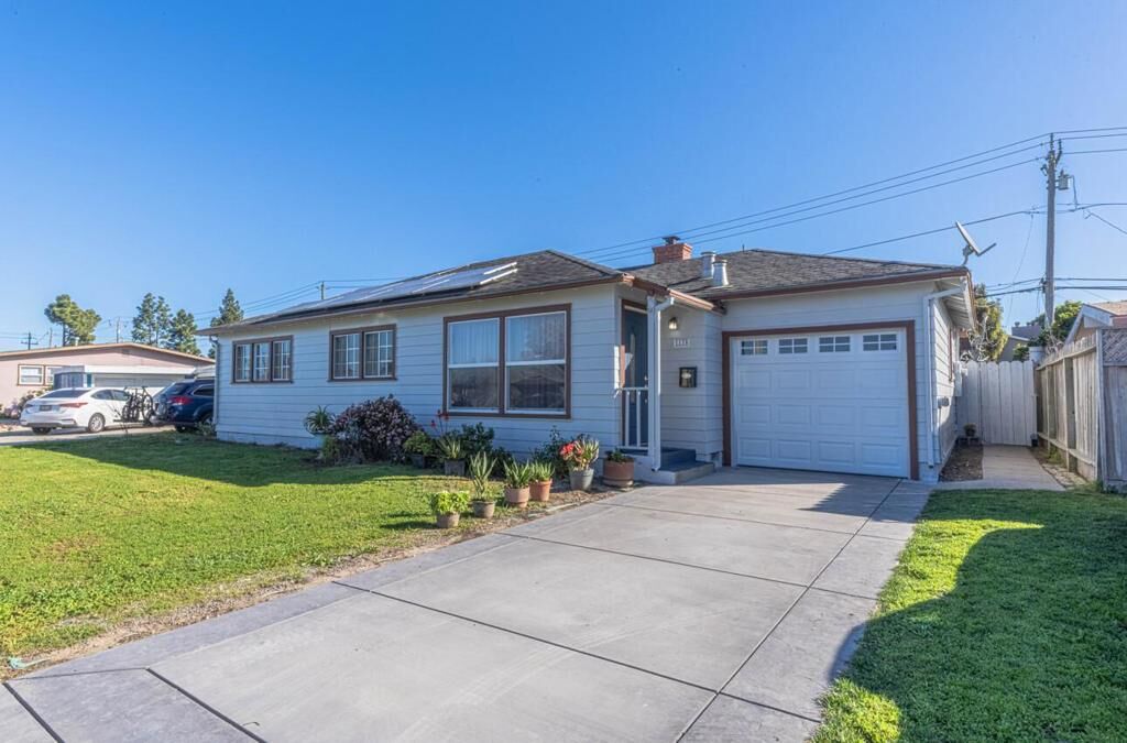 Property Photo:  1170 Tyler Street  CA 93906 