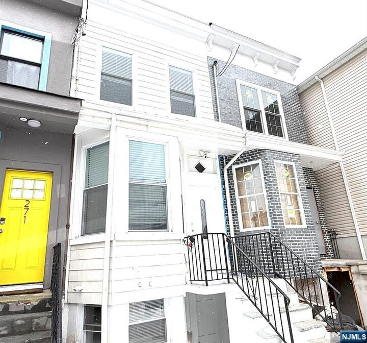 Property Photo:  273 Forrest Street  NJ 07304 