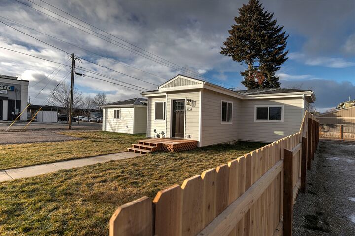 Property Photo:  2323 S Johnson Street  MT 59801 
