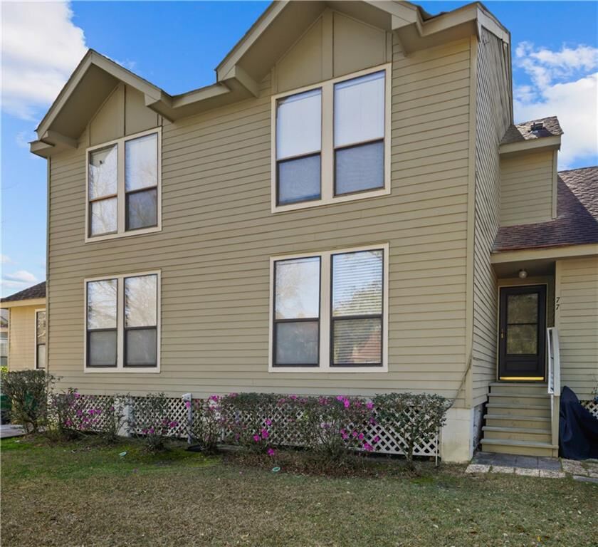 Property Photo:  77 W Chamale Cove Drive 77  LA 70460 