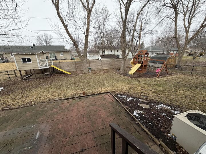 Property Photo:  1424 Penn Avenue  MN 56007 