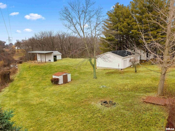 Property Photo:  220 S Pleasant Hill Road  IL 61611 