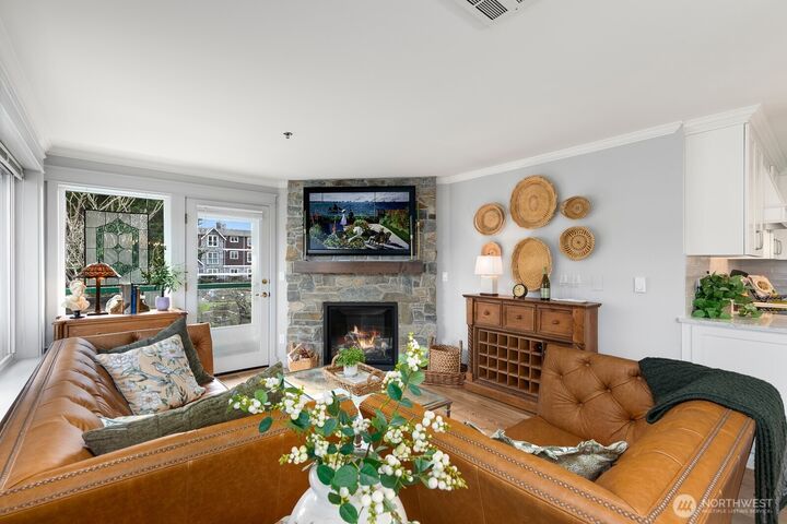 Property Photo:  609  7th  N B304  WA 98020 