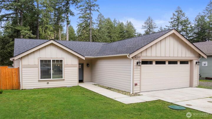 Property Photo:  11217  Country Club Place  WA 98303 