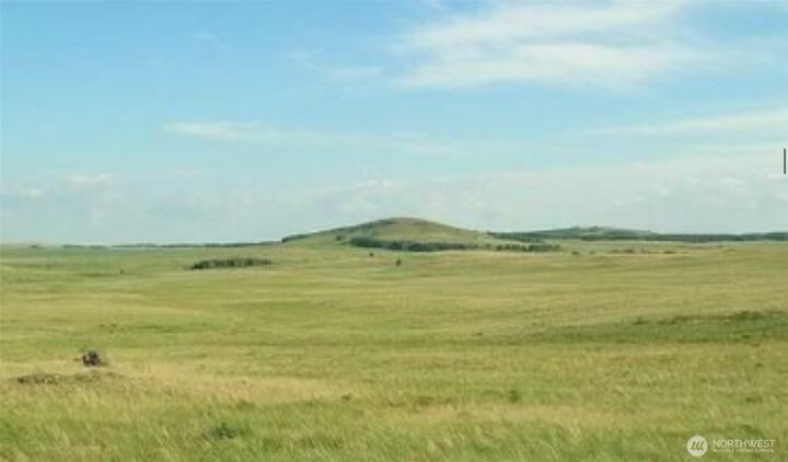 Property Photo:  4 Parcels  Road J  NE  WA 98830 