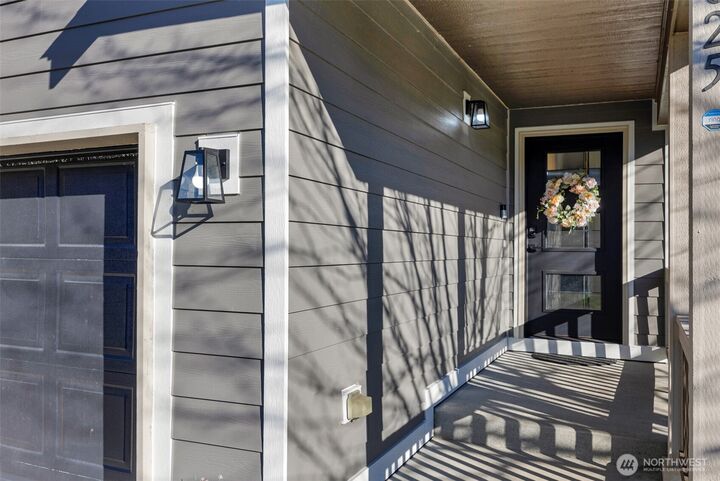 Property Photo:  4825  145th Street NE  WA 98271 