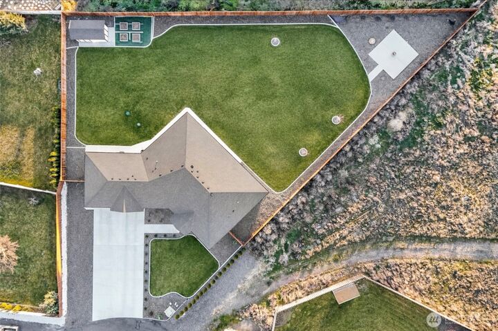 Property Photo:  2054 Road  H.2  NE  WA 98837 