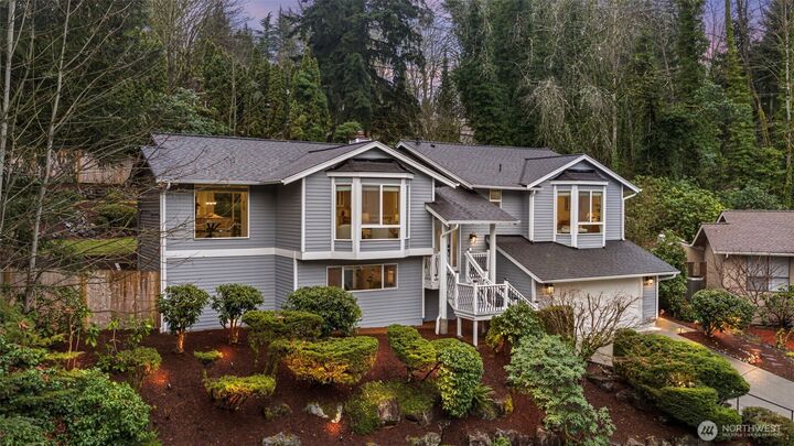 Property Photo:  4609  146th Place SE  WA 98006 