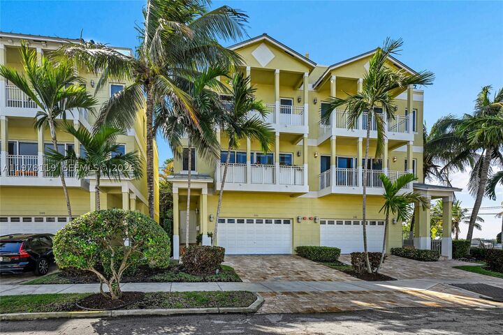 Property Photo:  346 Elm St A-10  FL 33019 