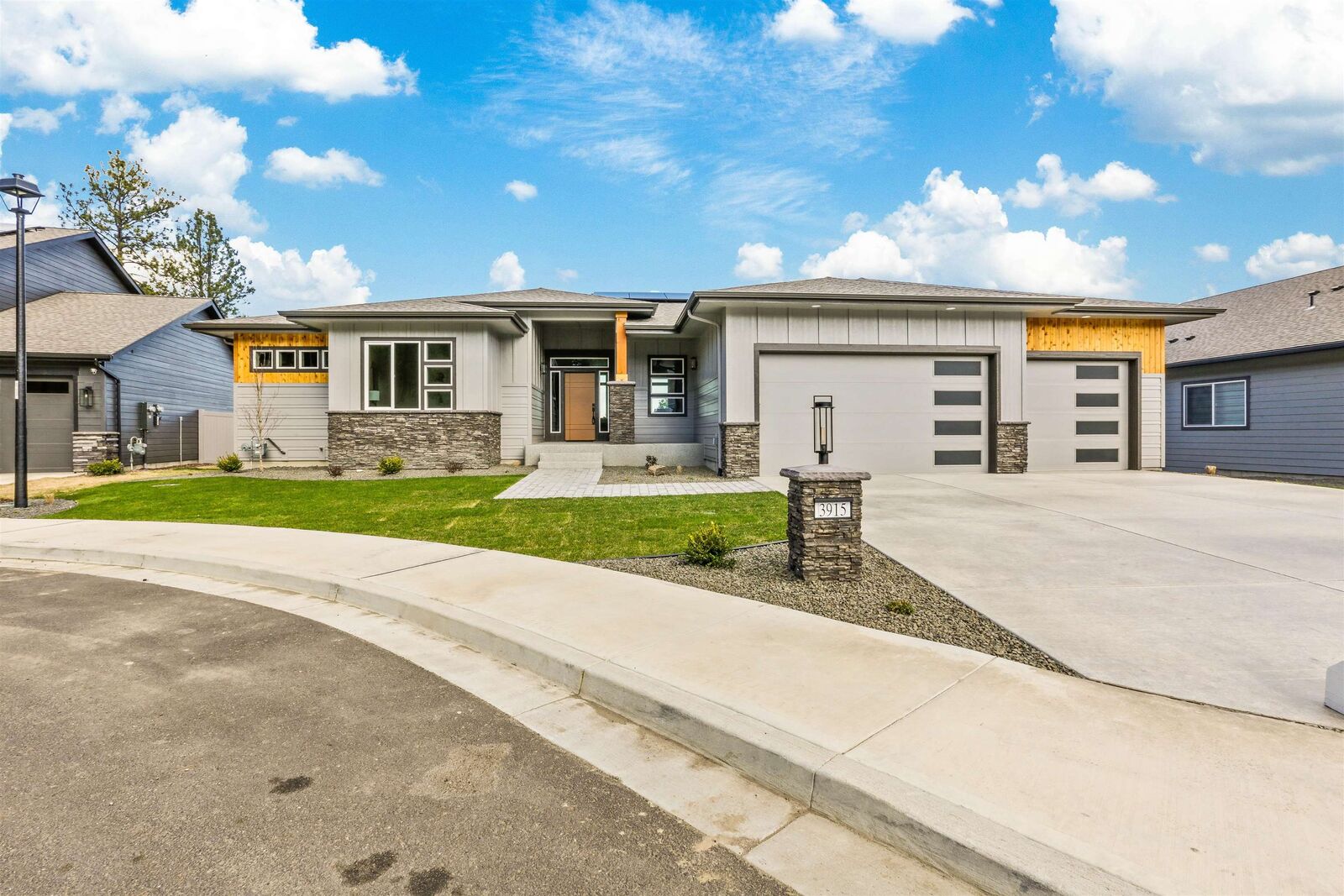 Property Photo:  3915 S Glendora Dr  WA 99223 