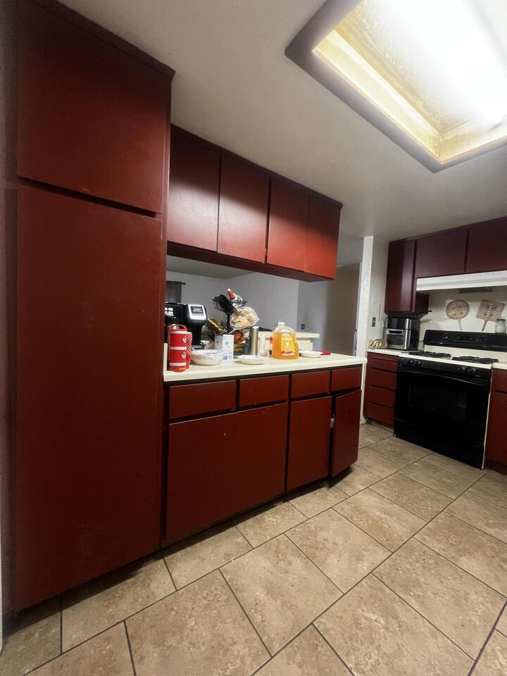 Property Photo:  1061 Greenfield Drive  CA 93257 