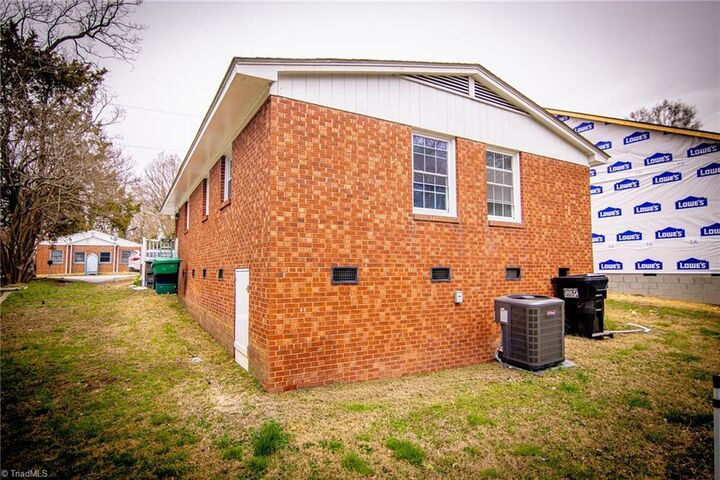 Property Photo:  407 W Willis Avenue  NC 27260 