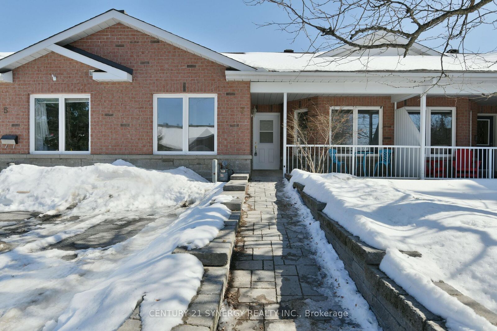 Property Photo:  7 Weaver Crescent  ON K2K 3E1 