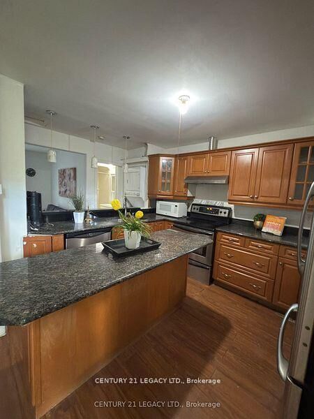 Property Photo:  795 Barton Street  ON L8E 5L8 