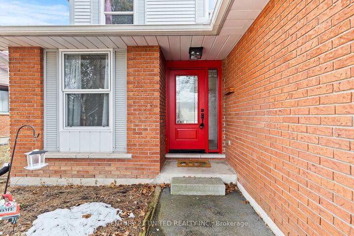 Photo de la propriété:  6 Elmvale Court  ON N0A 1S0 