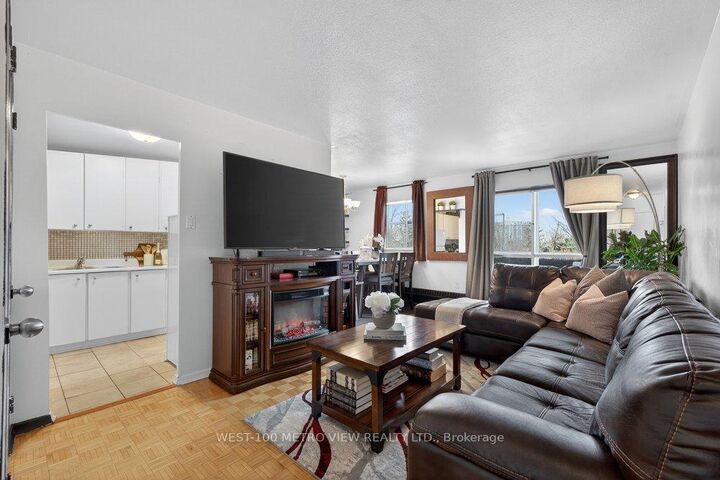 Property Photo: 1275 Silver Spear Road 401 ON L4Y 2W7