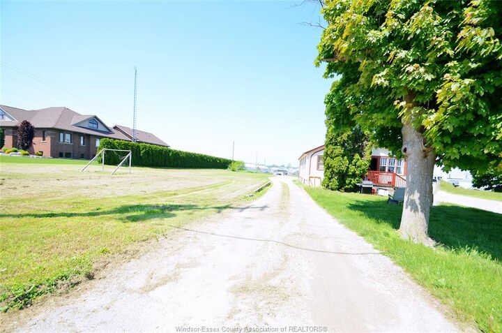 Property Photo: 325 Talbot Street W ON N8H 4H3