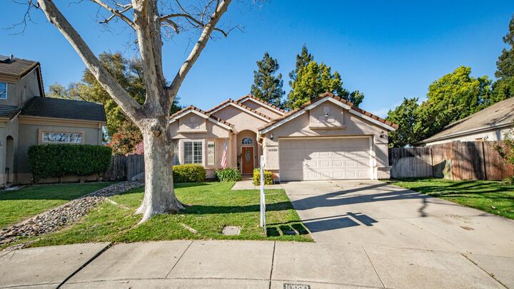 Property Photo: 10990 Pleasant Valley Court CA 95209