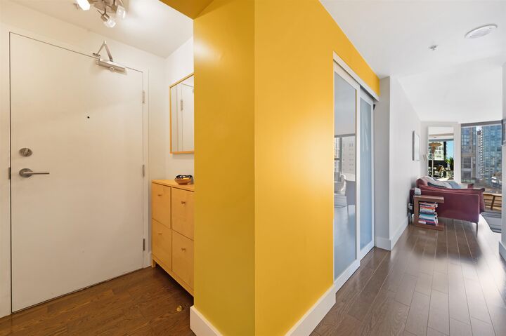 Photo de la propriété:  1155 Homer Street 1403  BC V6B 5T5 