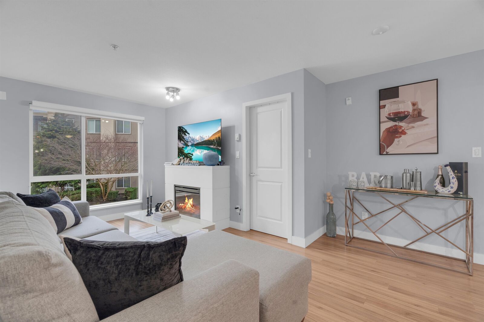 Property Photo: 15850 26 Avenue 352 BC V3Z 2N6