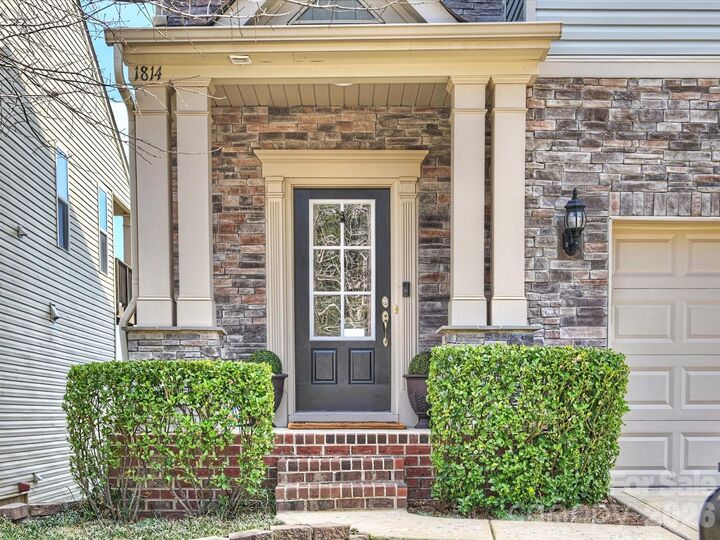 Property Photo: 1814 Sunchaser Lane NC 28210