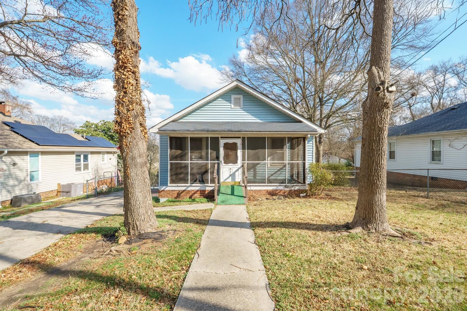 Property Photo:  510 N East Avenue  NC 28083 