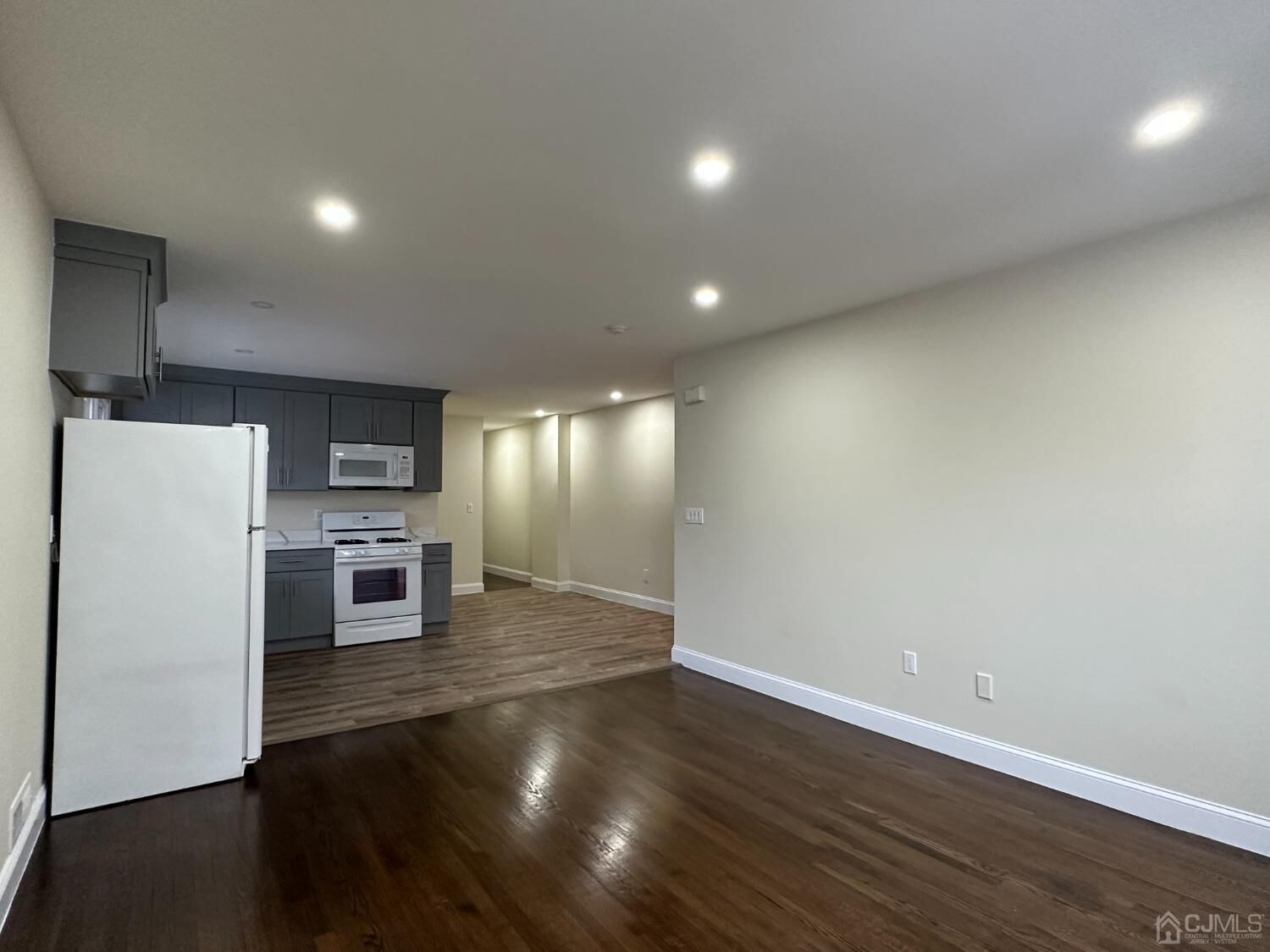 Property Photo: 145 Main Street 2 NJ 08840