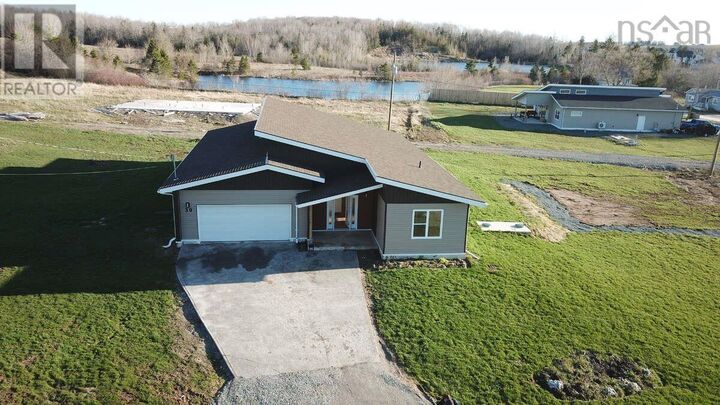 Property Photo: 39 C N Road 4 NS B0N 2H0