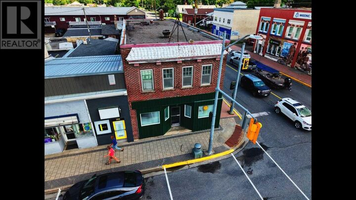 Property Photo:  298 Scott St  ON P9A 1G7 