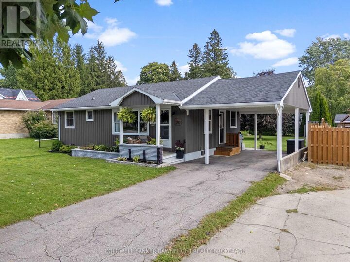 Property Photo:  74 East William Street  ON N0K 1W0 